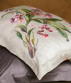 satina-gultas-velas-komplekts-orchids-almond-spilvendranas
