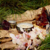 Voluspa aromātiskās sveces Baltic Amber metāla trauciņā kompozīcija