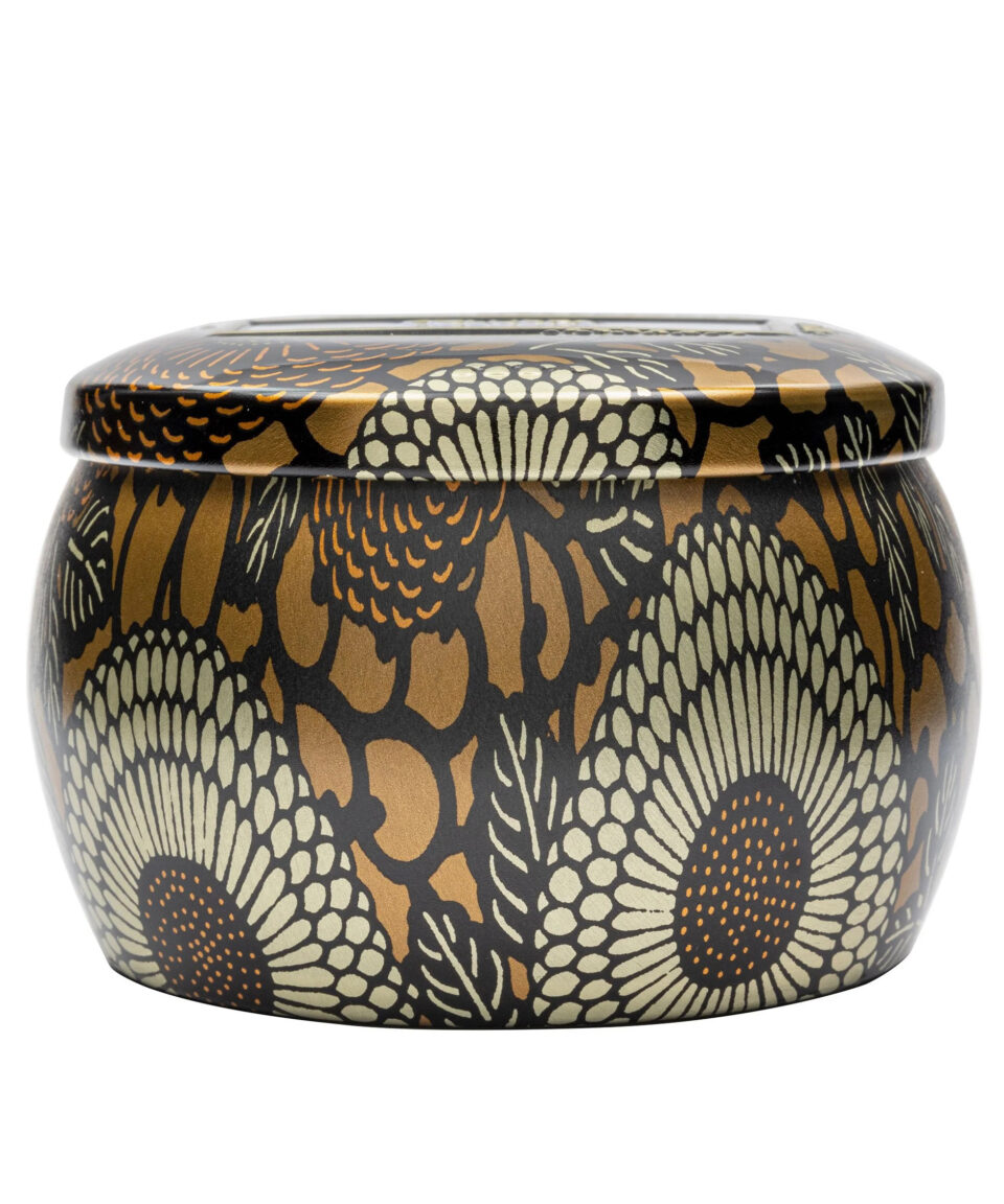 Voluspa aromātiskās sveces Baltic Amber metāla trauciņā mini