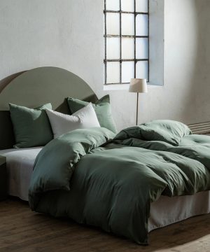 vienkrasaina-satina-gultas-vela-enjoy-green-