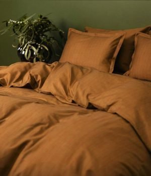 satina-gultas-vela-stripe-in-line-cinnamon-g