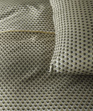 satina-gultas-vela-lofty-olive-green-kardol-ar-rakstu