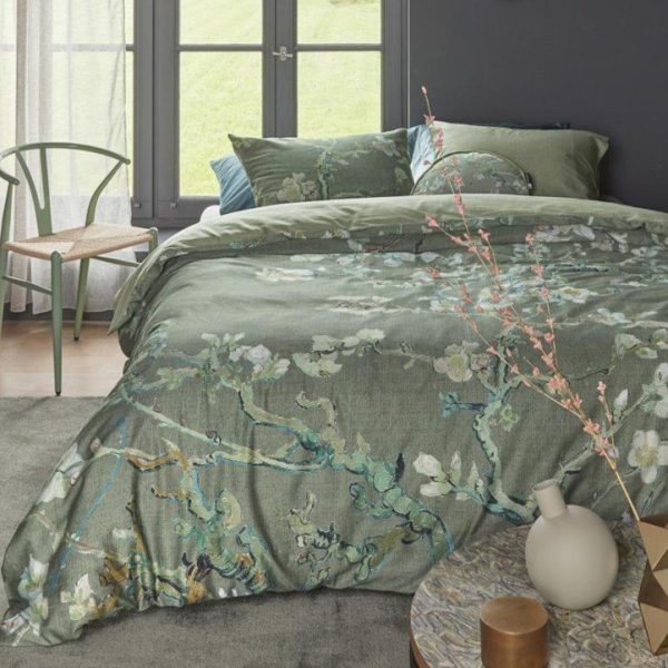 satina-gultas-vela-blossoming-green-g-