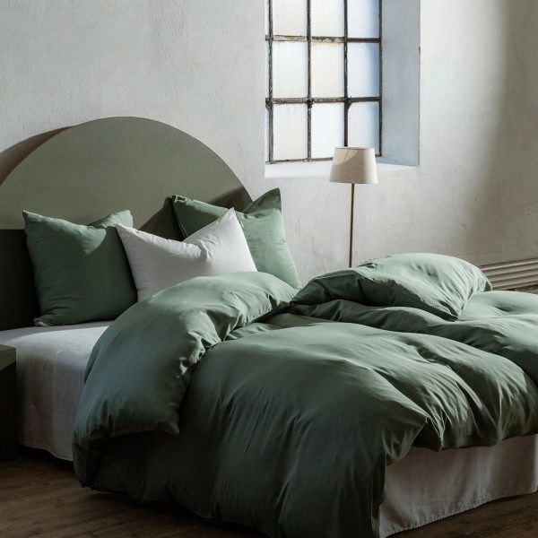 vienkrasaina-satina-gultas-vela-enjoy-green-